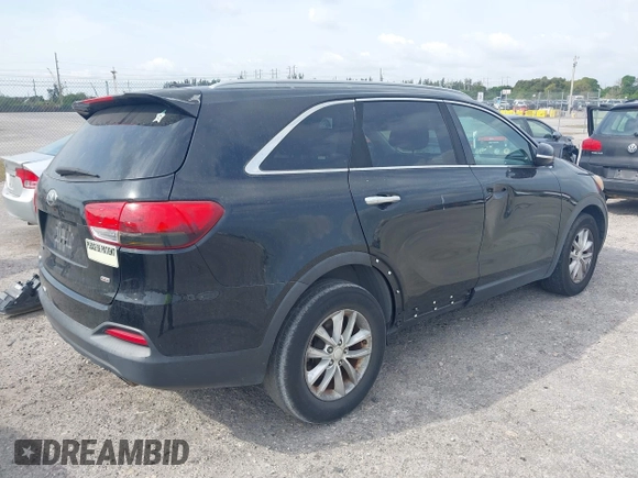 2016 Kia Sorento LX with VIN 5XYPG4A36GG086896, listed as a IAAI auction lot 41862568 with 75,277 mi miles. Bid and sale history available at carsss.com. Image 4.