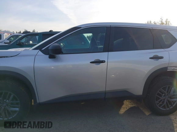 2024 Nissan Rogue S with VIN 5N1BT3AB1RC726491, listed as a IAAI auction lot 41372611 with 6,620 mi miles and . Bid and sale history available at DreamBid. Image 15.