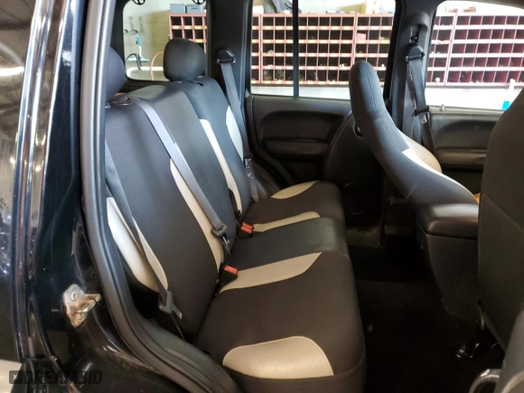 2003 Jeep Liberty Sport with VIN 1J4GL48K13W663592, listed as a Copart auction lot 46406675 with 187,885 mi miles and Salvage Title. Bid and sale history available at carsss.com. Image 11.