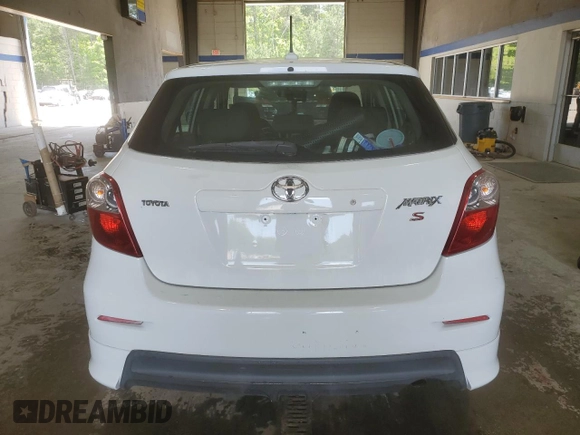 2009 Toyota Matrix S z VIN 2T1KE40E39C024034, wystawiony jako Copart lot #57873685 z przebiegiem 120 310 mil mil oraz Czysty tytuł • Clean title. Historia ofert i sprzedaży dostępna na DreamBid. Obrazek 6.