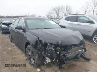 2019 Kia Optima LX with VIN 5XXGT4L30KG350541, listed as a IAAI auction lot 41908755 with 47,085 mi miles. Bid and sale history available at carsss.com. Image 1.