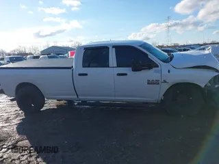 2018 Ram 2500 Tradesman with VIN 3C6UR4HL6JG125201, listed as a IAAI auction lot 41432329 with 181,247 mi miles. Bid and sale history available at carsss.com. Image 13.