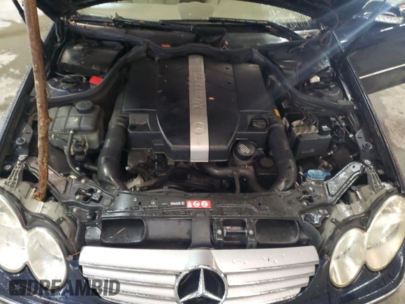2005 Mercedes-Benz CLK 320 z VIN WDBTK65G45T048797, wystawiony jako Copart lot #71617034 z przebiegiem 84 006 mil mil oraz Szkoda całkowita • Salvage title. Historia ofert i sprzedaży dostępna na DreamBid. Obrazek 11.