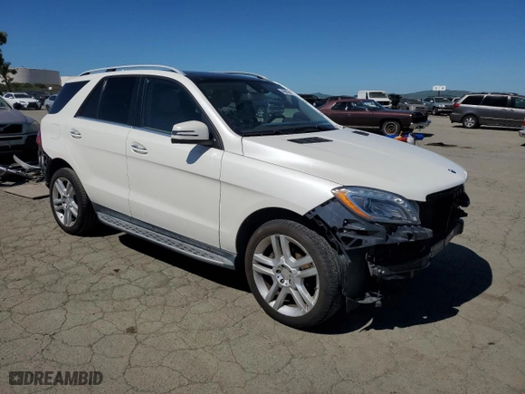 2014 Mercedes-Benz M-Class ML 350 with VIN 4JGDA5HB9EA399747, listed as a Copart auction lot 49909945 with 118,582 mi miles and Salvage Title. Bid and sale history available at carsss.com. Image 4.