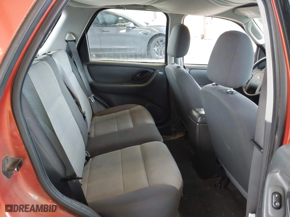 2007 Ford Escape XLS with VIN 1FMYU92Z27KA84677, listed as a IAAI auction lot 41632614 with 1 mi miles. Bid and sale history available at carsss.com. Image 8.