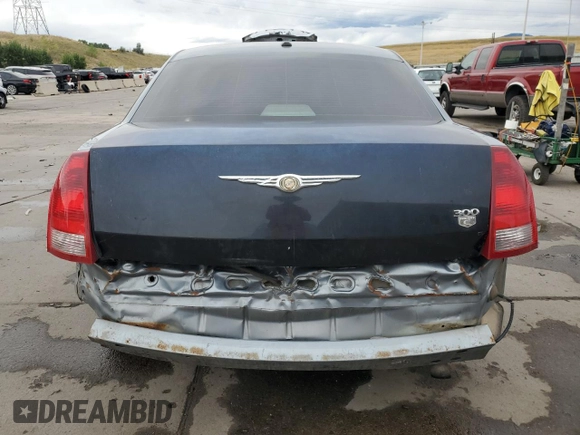 2007 Chrysler 300 Signature with VIN 2C3KA53G67H827796, listed as a Copart auction lot 71590594 with 169,547 mi miles and Salvage Title. Bid and sale history available at carsss.com. Image 6.