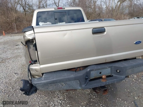 2002 Ford Ranger XL with VIN 1FTYR14U62TA20654, listed as a IAAI auction lot 41708703 with 197,549 mi miles. Bid and sale history available at carsss.com. Image 17.