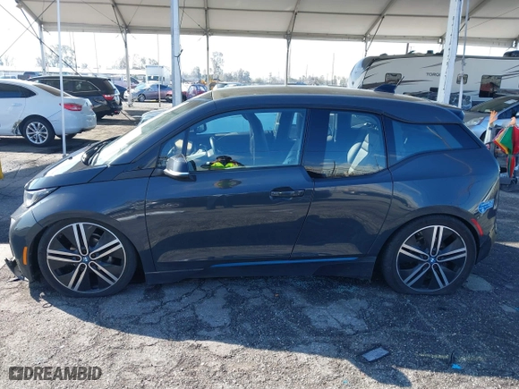 2015 BMW i3 with VIN WBY1Z4C53FV502262, listed as a IAAI auction lot 41746285 with 74,157 mi miles. Bid and sale history available at carsss.com. Image 14.