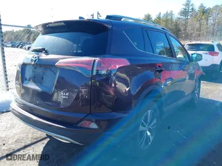 2018 Toyota RAV4 XLE with VIN 2T3RFREV6JW839890, listed as a IAAI auction lot 41654804 with 72,038 mi miles. Bid and sale history available at carsss.com. Image 4.