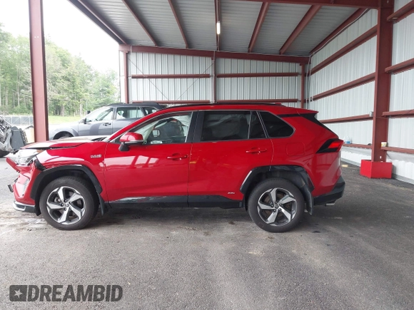 2021 Toyota RAV4 SE with VIN JTMAB3FV8MD044152, listed as a IAAI auction lot 42521714 with 142,710 mi miles and . Bid and sale history available at DreamBid. Image 14.