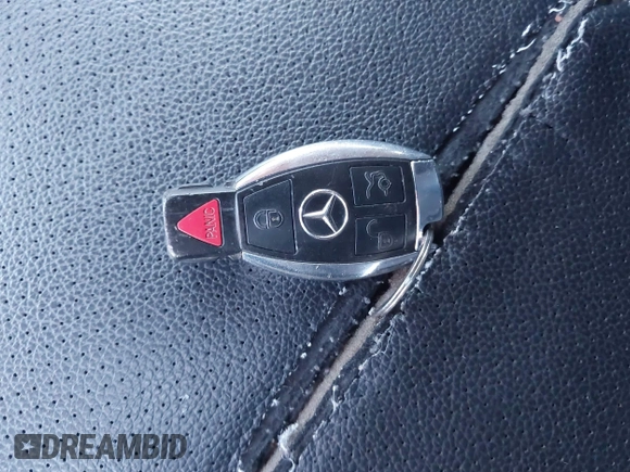 2014 Mercedes-Benz E 350 Sport with VIN WDDHF5KB4EA896646, listed as a IAAI auction lot 40691189 with Not Provided miles and . Bid and sale history available at DreamBid. Image 11.