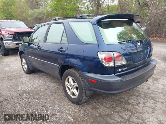 2002 Lexus RX with VIN JTJHF10UX20244149, listed as a IAAI auction lot 42188158 with 244,731 mi miles. Bid and sale history available at carsss.com. Image 3.