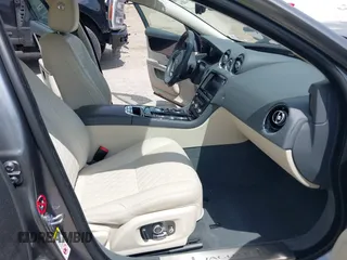 2019 Jaguar XJ Portfolio with VIN SAJWA2G75K8W19401, listed as a IAAI auction lot 42214533 with 64,909 mi miles and . Bid and sale history available at DreamBid. Image 5.