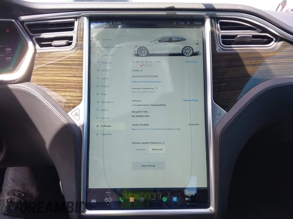 2014 Tesla Model S 60 z VIN 5YJSA1H13EFP33659, wystawiony jako IAAI lot #42101491 z przebiegiem 113 460 mil mil oraz . Historia ofert i sprzedaży dostępna na DreamBid. Obrazek 16.