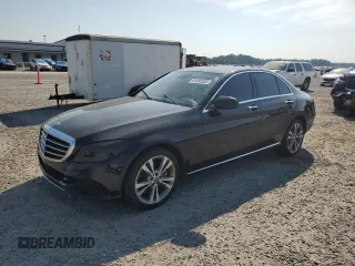 2016 Mercedes-Benz C 300 with VIN 55SWF4JB7GU156174, listed as a Copart auction lot 61956355 with 161,314 mi miles and Clean title. Bid and sale history available at DreamBid. Image 1.