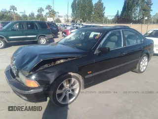 1997 BMW 5 Series 528iA with VIN WBADD6328VBW23350, listed as a IAAI auction lot 41707835 with 272,299 mi miles. Bid and sale history available at carsss.com. Image 2.