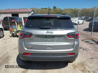 2021 Jeep Compass Limited z VIN 3C4NJDCBXMT541427, wystawiony jako IAAI lot #42220286 z przebiegiem 45 899 mil mil oraz . Historia ofert i sprzedaży dostępna na DreamBid. Obrazek 16.