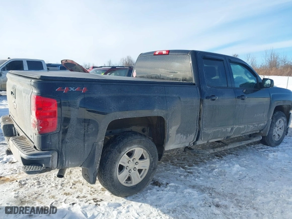 2018 Chevrolet Silverado 1500 LT with VIN 2GCVKREC3J1109002, listed as a IAAI auction lot 41291130 with 108,399 mi miles. Bid and sale history available at carsss.com. Image 4.