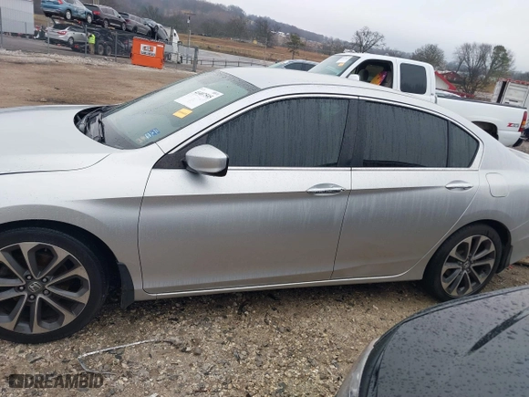 2014 Honda Accord Sedan Sport with VIN 1HGCR2F56EA231019, listed as a IAAI auction lot 41407505 with 134,273 mi miles. Bid and sale history available at carsss.com. Image 14.