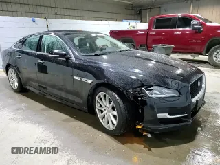 2016 Jaguar XJ R-Sport with VIN SAJWJ1CDXG8V99210, listed as a Copart auction lot 82693224 with 81,978 mi miles and Salvage title. Bid and sale history available at DreamBid. Image 14.