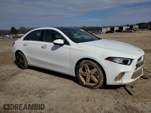 2022 Mercedes-Benz A 220 with VIN W1K3G4EB0NJ349774, listed as a Copart auction lot 45664385 with 18,779 mi miles and Salvage Title. Bid and sale history available at DreamBid. Image 4.
