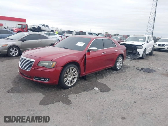 2012 Chrysler 300 Limited z VIN 2C3CCACG7CH250858, wystawiony jako IAAI lot #41709739 z przebiegiem 236 991 mil mil oraz . Historia ofert i sprzedaży dostępna na DreamBid. Obrazek 17.