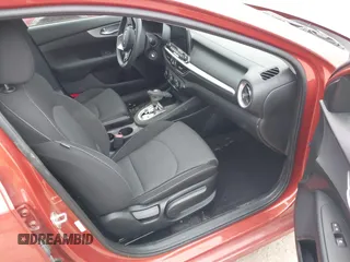 2024 Kia Forte LX with VIN 3KPF24AD9RE730734, listed as a IAAI auction lot 41699841 with 17,600 mi miles. Bid and sale history available at carsss.com. Image 5.