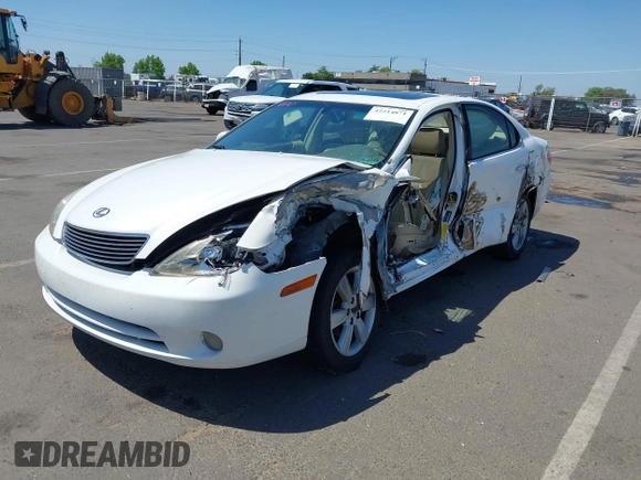 2005 Lexus ES 350 z VIN JTHBA30G655110371, wystawiony jako IAAI lot #42214871 z przebiegiem 119 369 mil mil oraz . Historia ofert i sprzedaży dostępna na DreamBid. Obrazek 2.