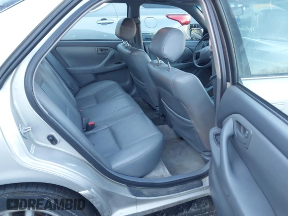 2001 Toyota Camry LE z VIN 4T1BF28K11U122669, wystawiony jako IAAI lot #41574866 z przebiegiem 233 301 mil mil oraz . Historia ofert i sprzedaży dostępna na DreamBid. Obrazek 8.