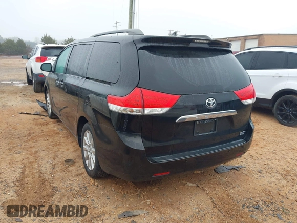 2012 Toyota Sienna XLE with VIN 5TDDK3DC3CS030466, listed as a IAAI auction lot 41914368 with 174,512 mi miles. Bid and sale history available at carsss.com. Image 3.