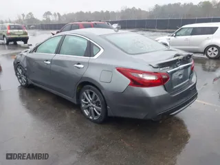 2018 Nissan Altima 2.5 SL with VIN 1N4AL3AP7JC261043, listed as a IAAI auction lot 41508905 with 186,507 mi miles. Bid and sale history available at carsss.com. Image 3.