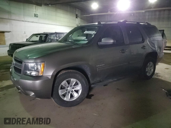 2013 Chevrolet Tahoe LS with VIN 1GNSCAE02DR126495, listed as a Copart auction lot 45039555 with 223,694 mi miles and Clean title. Bid and sale history available at DreamBid. Image 1.