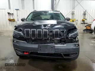 2020 Jeep Cherokee Trailhawk with VIN 1C4PJMBX2LD638678, listed as a Copart auction lot 52197785 with 103,724 mi miles and Salvage title. Bid and sale history available at DreamBid. Image 5.
