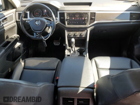 2018 Volkswagen Atlas SE with VIN 1V2PR2CA2JC526598, listed as a Copart auction lot 53878145 with 84,760 mi miles and Salvage title. Bid and sale history available at DreamBid. Image 8.