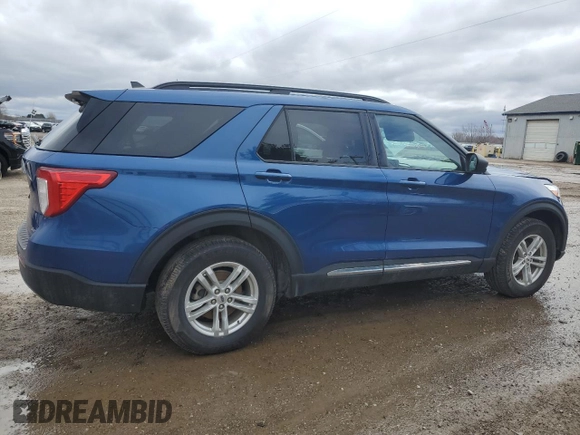 2022 Ford Explorer XLT with VIN 1FMSK8DH7NGA62104, listed as a Copart auction lot 50810145 with 65,605 mi miles and Salvage Title. Bid and sale history available at DreamBid. Image 3.