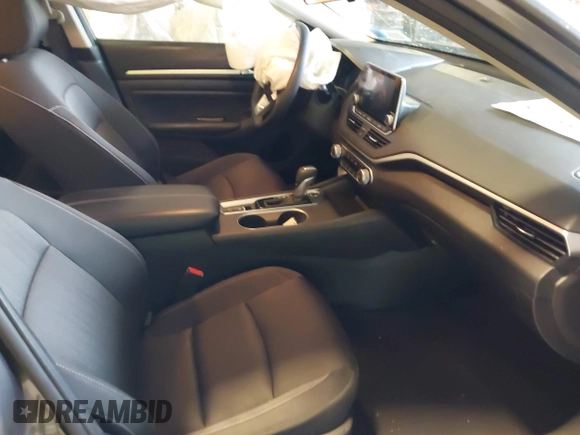 2022 Nissan Altima SV z VIN 1N4BL4DW8NN406517, wystawiony jako IAAI lot #42220335 z przebiegiem 64 680 mil mil oraz . Historia ofert i sprzedaży dostępna na DreamBid. Obrazek 5.