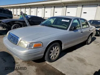 2007 Ford Crown Victoria LX с VIN 2FAFP74W27X102818, выставлен на аукционе Copart как лот 77172874 с пробегом 139 403 миль миль и Списание • Salvage title. История ставок и продаж доступна на DreamBid. Изображение 1.