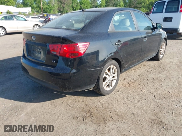2011 Kia Forte EX with VIN KNAFU4A27B5332784, listed as a IAAI auction lot 42152645 with 237,077 mi miles. Bid and sale history available at carsss.com. Image 4.