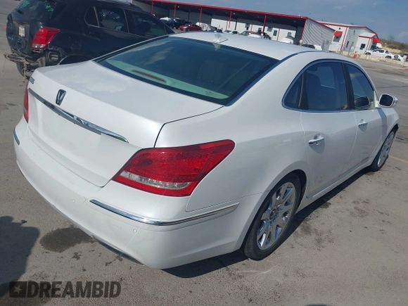 2011 Hyundai Equus Signature z VIN KMHGH4JF2BU041027, wystawiony jako IAAI lot #41891913 z przebiegiem 139 278 mil mil oraz . Historia ofert i sprzedaży dostępna na DreamBid. Obrazek 4.