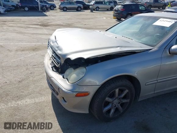 2005 Mercedes-Benz C 240 with VIN WDBRH81J75F660805, listed as a IAAI auction lot 42529404 with 137,565 mi miles and . Bid and sale history available at DreamBid. Image 6.