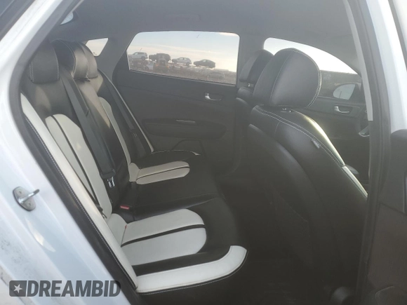2019 Kia Optima LX with VIN 5XXGT4L32KG364232, listed as a Copart auction lot 43772845 with 45,402 mi miles and Salvage Title. Bid and sale history available at DreamBid. Image 10.