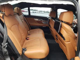 2018 BMW 7 Series M760i xDrive with VIN WBA7H6C58JG614544, listed as a Copart auction lot 70382702 with 0 mi miles. Bid and sale history available at carsss.com. Image 11.