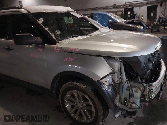 2017 Ford Explorer with VIN 1FM5K8BH0HGC03941, listed as a IAAI auction lot 41334040 with 111,585 mi miles and . Bid and sale history available at DreamBid. Image 18.