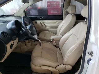 2005 Volkswagen New Beetle Coupe GLS with VIN 3VWCR31C95M402615, listed as a Copart auction lot 87326254 with 159,843 mi miles and Salvage Title. Bid and sale history available at carsss.com. Image 7.
