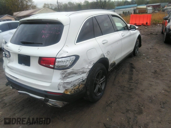 2018 Mercedes-Benz GLC 300 with VIN WDC0G4JB7JV021512, listed as a IAAI auction lot 41905040 with 120,430 mi miles and . Bid and sale history available at DreamBid. Image 4.