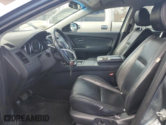 2011 Mazda CX-9 Touring with VIN JM3TB3CV6B0330784, listed as a Copart auction lot 44983955 with 229,279 mi miles and Salvage title. Bid and sale history available at DreamBid. Image 7.