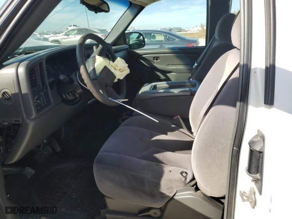 2005 GMC Sierra 1500 Work Truck with VIN 1GTEC19X95Z114729, listed as a Copart auction lot 81967724 with 0 mi miles and Non Repairable. Bid and sale history available at carsss.com. Image 7.