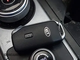 2021 Kia Sorento EX with VIN KNDRH4LG3M5018873, listed as a IAAI auction lot 42373212 with 98,182 mi miles and . Bid and sale history available at DreamBid. Image 11.