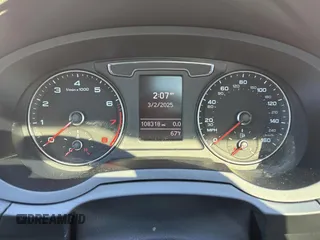 2016 Audi Q3 Premium Plus z VIN WA1BFCFS1GR017150, wystawiony jako Copart lot #50257805 z przebiegiem 108 318 mil mil oraz Czysty tytuł • Clean title. Historia ofert i sprzedaży dostępna na DreamBid. Obrazek 8.