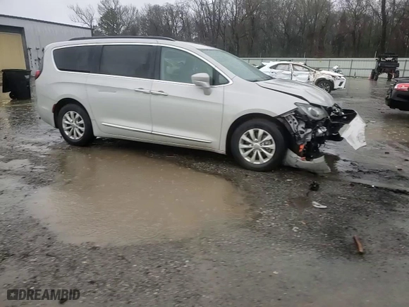 2017 Chrysler Pacifica Touring-L with VIN 2C4RC1BG3HR771830, listed as a Copart auction lot 45156635 with 78,713 mi miles and Salvage Title. Bid and sale history available at carsss.com. Image 15.